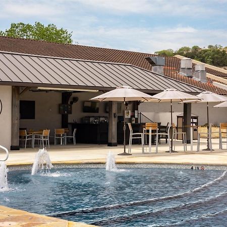 Tapatio Springs Hill Country Resort بويرن المظهر الخارجي الصورة
